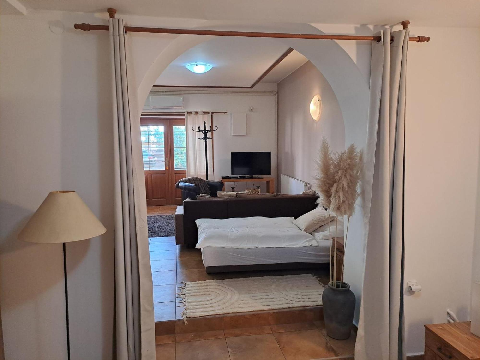 Apartman Romana Postorna Exteriör bild